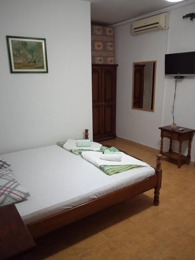 Apartments Regina Сутоморе Экстерьер фото
