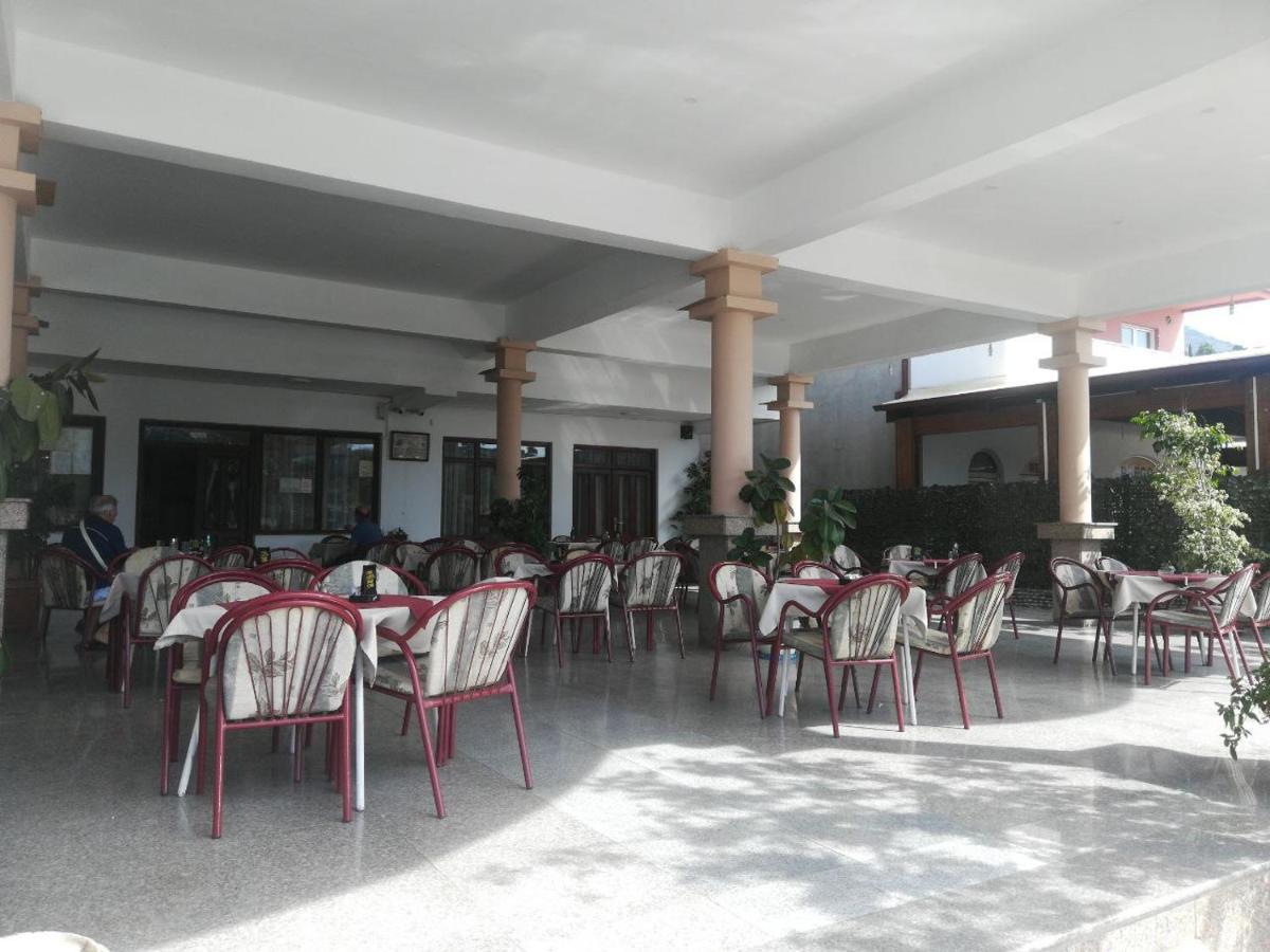 Apartments Regina Сутоморе Экстерьер фото